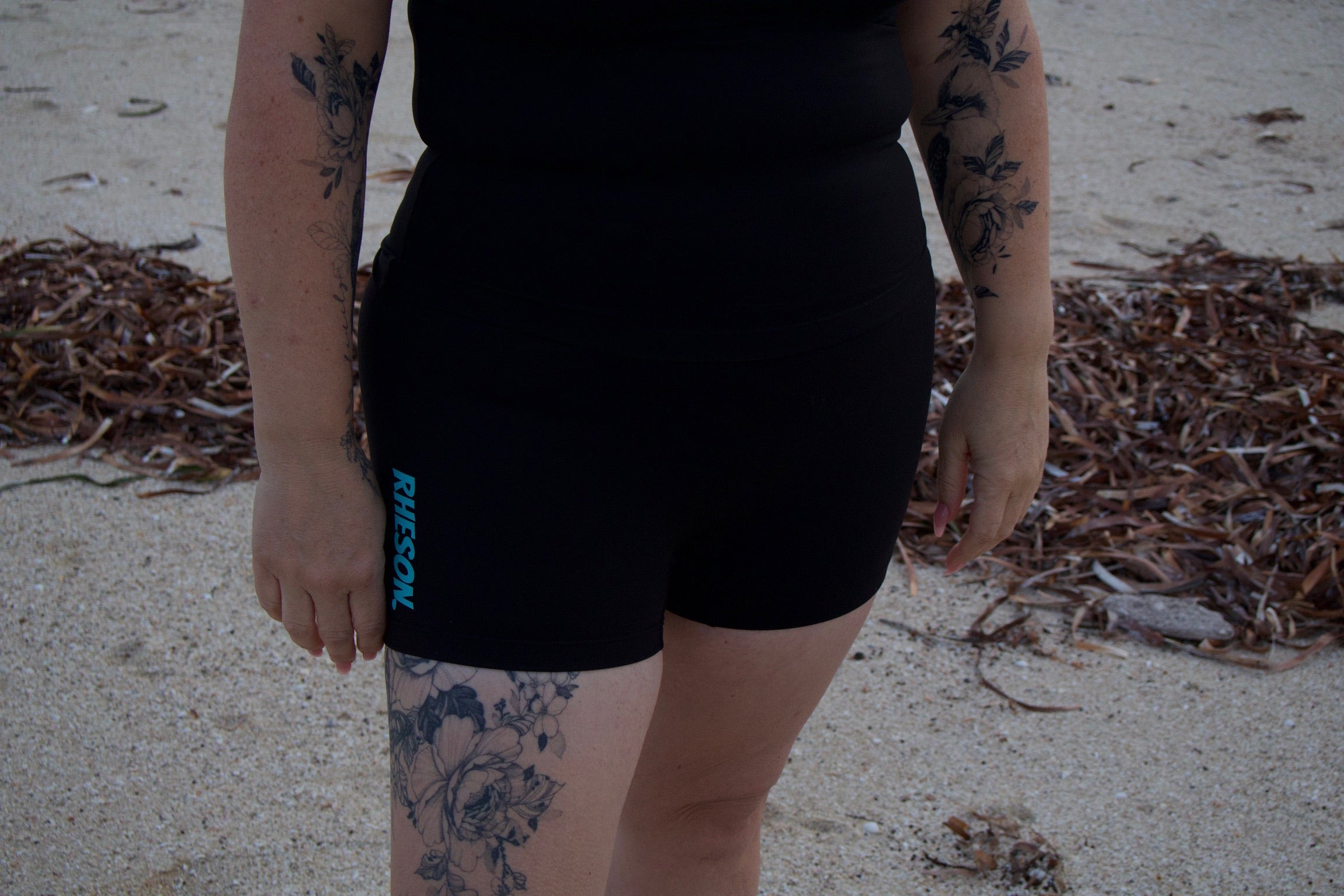 Deep sea (tight shorts)